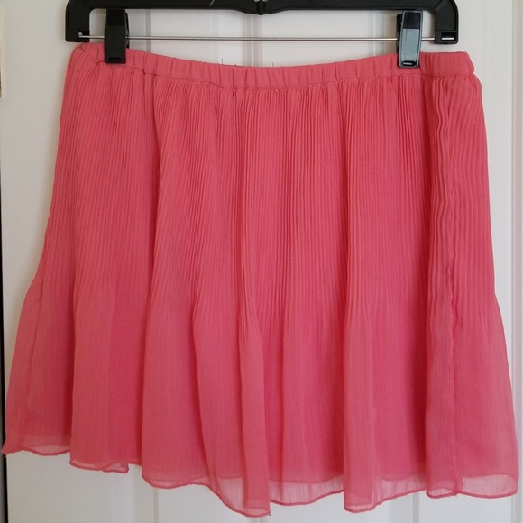 ⬇️ Zara peach/ pink/ coral Pleated skirt - Picture 3 of 8